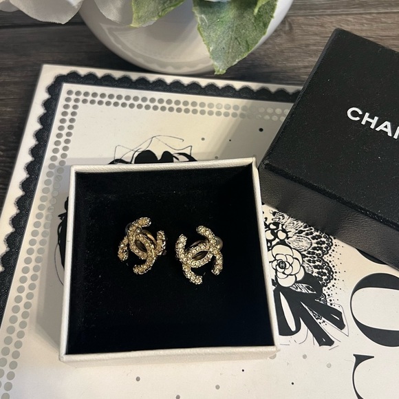 CHANEL Gold Crystal CC Clip On Earrings - Picture 1 of 11